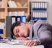 ما هي اسباب النوم الزائد واضراه وعلاجه